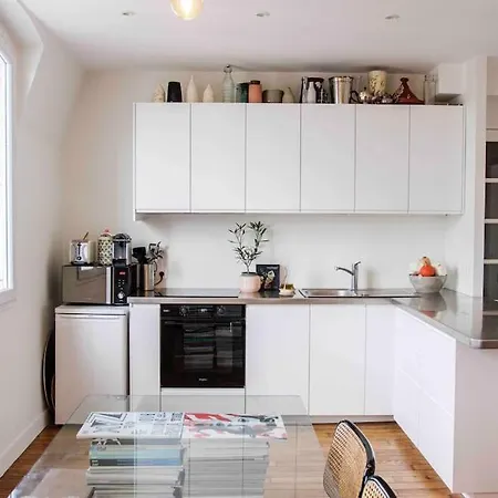 Appartement 3 Pieces Lumineux Montmartre