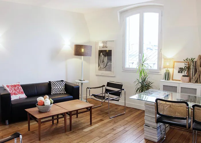 3 Pièces Lumineux Montmartre Appartement Paris