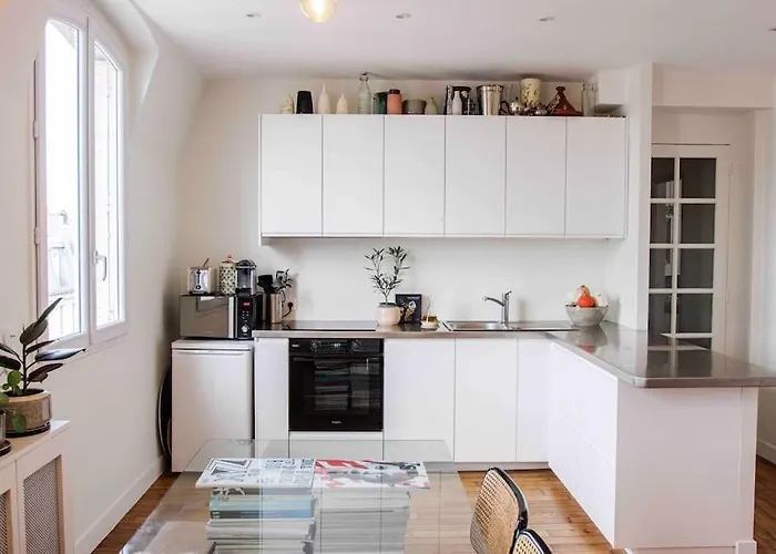 Appartement 3 Pièces Lumineux Montmartre